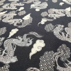 tissu noir japonais en coton dragon et nuages fabriqué au Japon largeur 110 cm x 1m