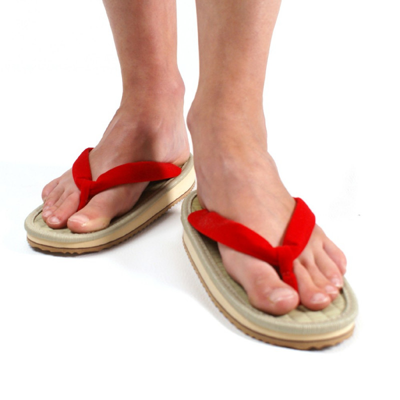 la paire de sandales japonaises zori lannières rouges