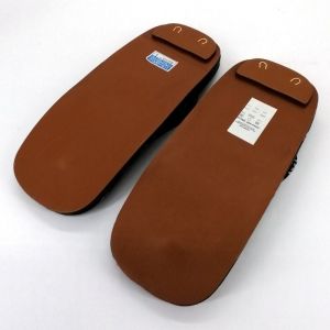 Pair of Japanese fabric zori sandals, TOMBO