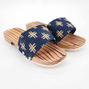 the pair of Japanese wooden hinoki clogs, GETA 3061, asanoha