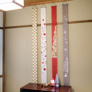 Fine Japanese tapestry in hemp, hand painted, KURISUMASU