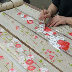 Fine Japanese tapestry in beige and orange hemp hand painted with peach flowers pattern, GENPEI HANAMOMO, 10x170cm