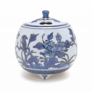 Japanese ceramic incense burner, BOTAN, peony, 9.5 x 9 cm