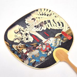 Éventail japonais non pliant uchiwa en papier et bamboo motif Kuniyoshi " Sohma", 26cm