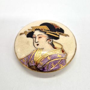 bouton vintage Satsuma, fin 19eme siècle début 20eme - geisha